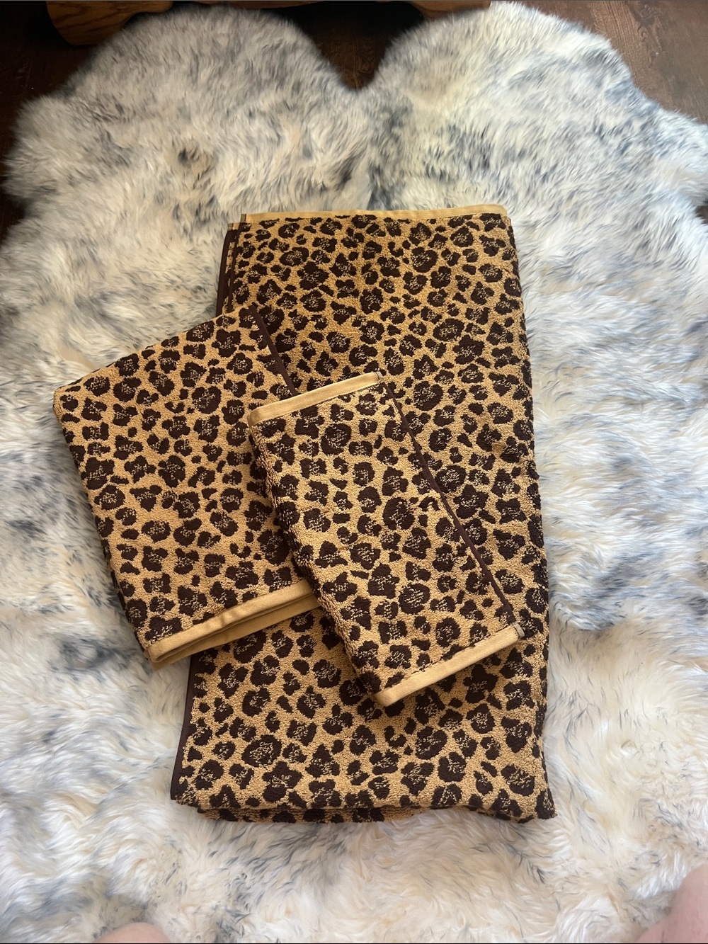Extra large 28 x 54“ bath towel set Leopard Print Hand Towel Set - Brown and Tan